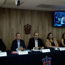 Autoridades durante rueda de prensa