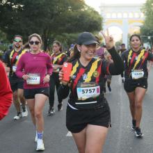 Atletas en la Carrera Leones Negros