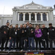 Autoridades universitarias en la Carrera Leones Negros