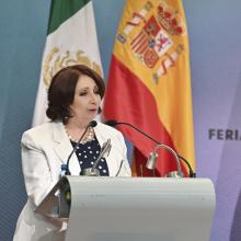  Directora de la FIL, maestra Marisol Schulz Manaut