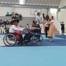 Bailable folclórico interpretado por personas con discapacidad