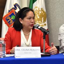 Doctora Celina Realuyo, quien habló sobre el lavado de dinero como forma de financiar el terrorismo.