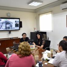 Participantes durante el taller básico de fotografía