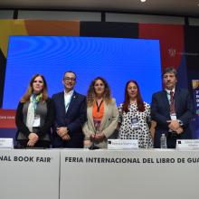 Participantes del panel en el Salón Juan Rulfo