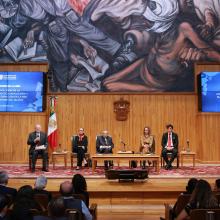 Presídium durante la rueda de prensa